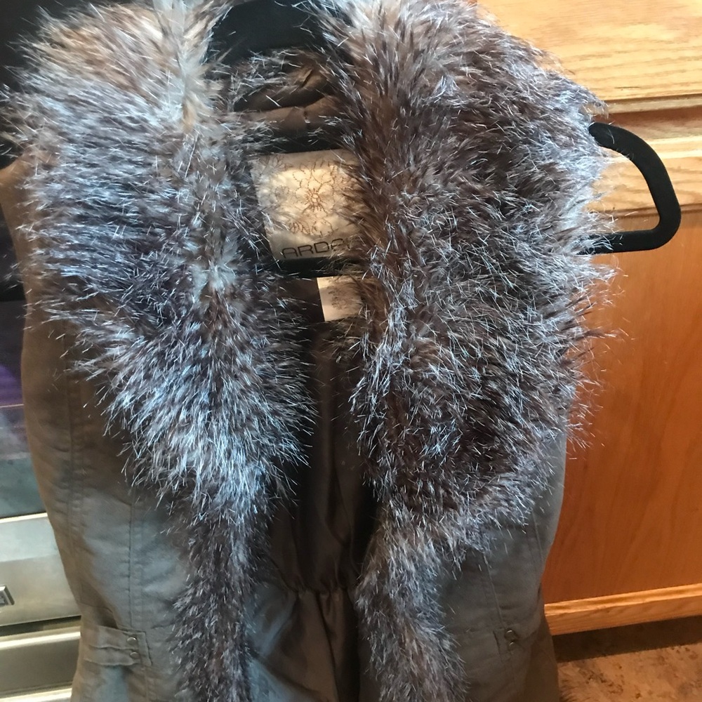 Brownish grey size small